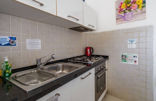 Vernazza Apartment | Beachfront Bliss: Unda de Ma Sea View Apartment Awaits