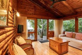 Knysna Resort | Oceanfront Escape at Under Milkwood Resort – 4 Star Retreat