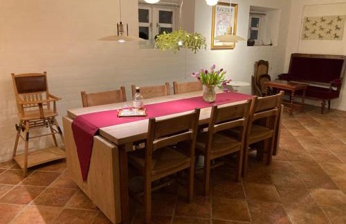 Them Bed & Breakfast | Discover Under Regnbuen: Child-Friendly Retreat on Hærvejen