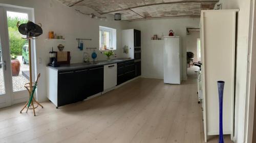 Them Bed & Breakfast | Discover Under Regnbuen: Child-Friendly Retreat on Hærvejen