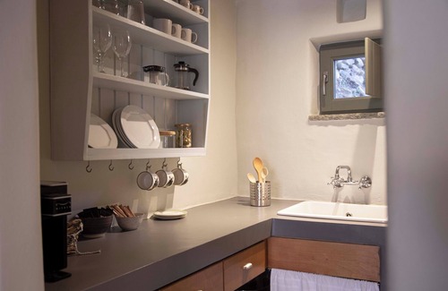 Tinos House | Discover Under the Linden Tree Tinos: Top-Rated Retreat