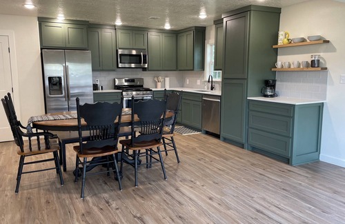 Onalaska House | Pet-Friendly Retreat at Under the Pines on Lake Livingston