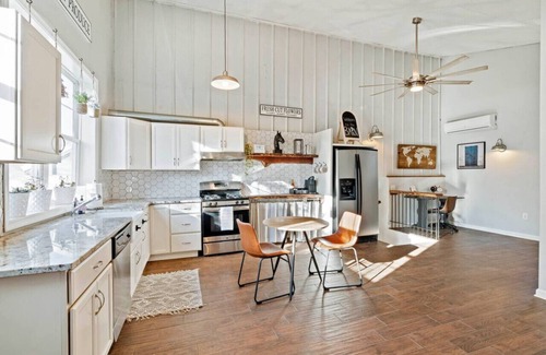 Kennett Square House | Exceptional Stay at Underground Railroad Barn - Family & Pet Friendly