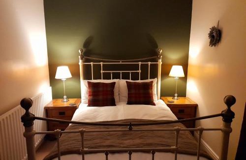 Aislaby House | Discover Underhill Holidays - 4-Star Cottage with High Ratings