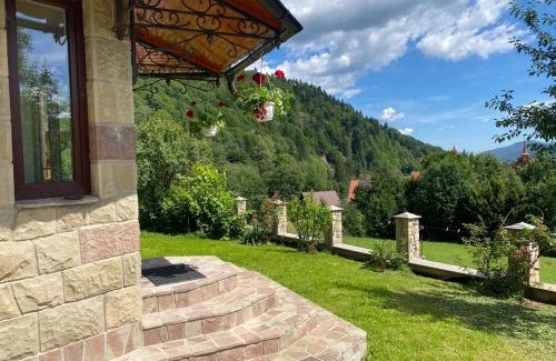 Yaremche Apartment | Exceptional Stay at UNDERHILLs House - Child Friendly Getaway