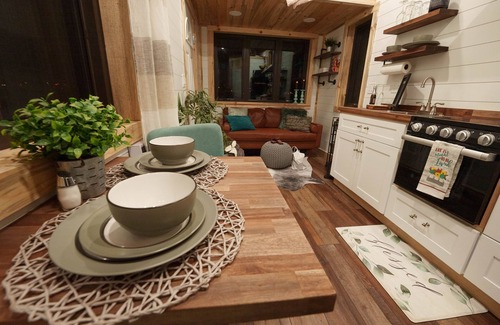 Fountain Cabin | Romantic Tiny Retreat Under the Stars - Guest Rated 10/10