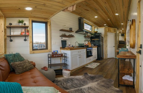 Fountain Cabin | Romantic Tiny Retreat Under the Stars - Guest Rated 10/10