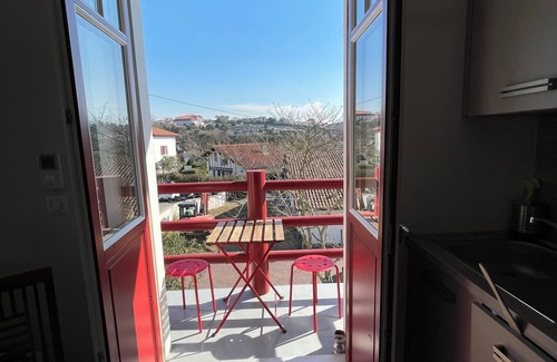 Saint-Jean-de-Luz Apartment | Unwind at Une Belle Vue - Guest Rated 10/10 with Breakfast