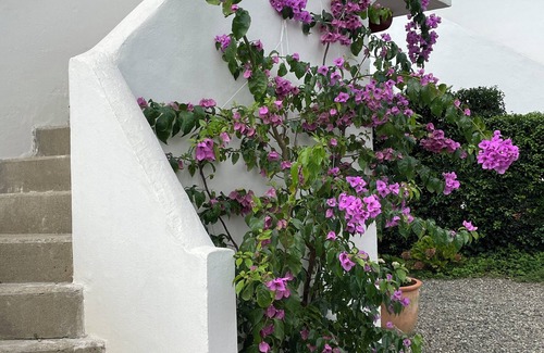 Saint-Jean-de-Luz Apartment | Unwind at Une Belle Vue - Guest Rated 10/10 with Breakfast