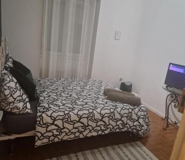 Bedarrides Bed & Breakfast | Une chambre Salle de bain Wi-Fi