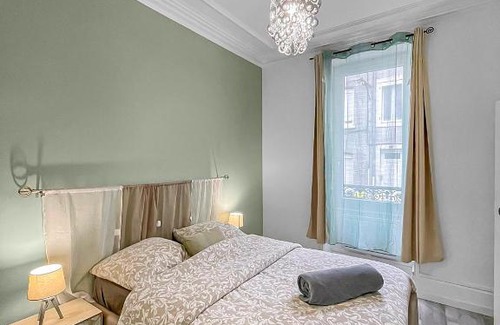 Montlucon Apartment | Enjoy a Cozy Stay at Une halte sympa! Rated 8.6/10