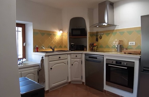 Sillans-la Cascade House | Family Getaway at Une Maison de Famille in Sillans-la-Cascade