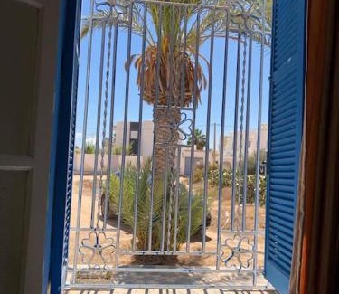 Houmt Souk Villa | Charming Une Maison Djerbienne: Rated 9.5 & Family-Friendly