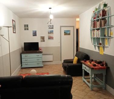Saint-Medard-de-Guizieres Apartment | Serene Escape at Jardin des Érables with Pet-Friendly Perks