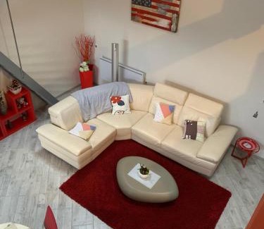 Bergerac House | Relaxation Awaits at Une Pause à Bergerac - Guest Rated 9/10
