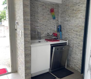 Bergerac House | Relaxation Awaits at Une Pause à Bergerac - Guest Rated 9/10