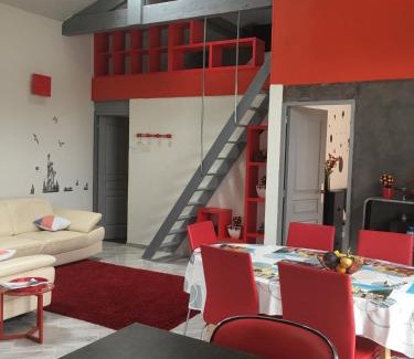 Bergerac House | Relaxation Awaits at Une Pause à Bergerac - Guest Rated 9/10