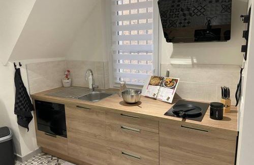 Pontgouin Apartment | Convenient Stay at Une Pause aux Halles for 5 Guests