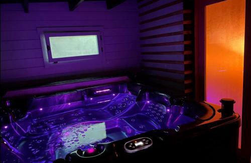 Eyguieres Apartment | Relaxing Wood Suite with Hot Tub - Guest Rated 9.2/10