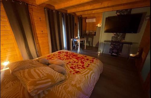 Eyguieres Apartment | Relaxing Wood Suite with Hot Tub - Guest Rated 9.2/10