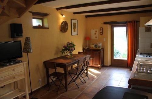 Firmi Cottage | Tranquil Countryside Retreat at Une Sorcière sur le toit