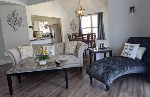 Lake Ozark House | Experience a 5-Star Lakefront Retreat at Horseshoe Bend