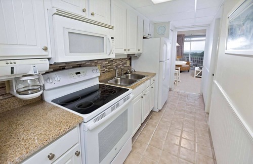 North Litchfield Beach Apartment | Unforgettable Moments With An Ocean Backdrop | Oceanview Suite