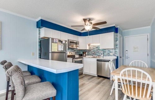 Myrtle Beach Condo | Memorable Getaway at Ocean Forest Villas with Pool & Spa