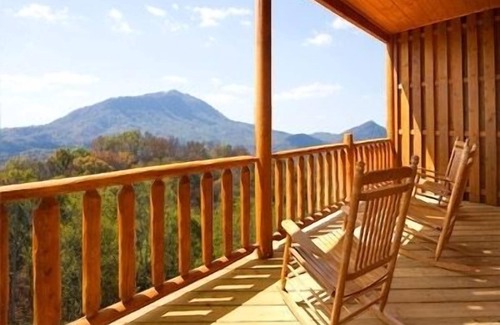 Sevierville Cabin | Memorable Getaway with Breathtaking Views & Premier Amenities