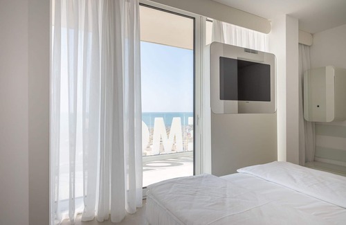 Caorle Hotel | Experience Unico Hotel Caorle: 5-Star Ocean View Retreat
