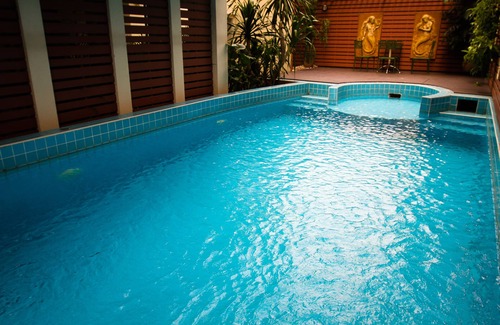 Nong Bon Apartment | Discover Unico Srinakarin Residence with Ocean Views & Pool