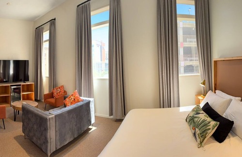 Downtown Tucson Hotel | Unicorn Zebra