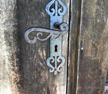 Vamhus House | Unique 19th-Century Stay in the Heart of Dalarna