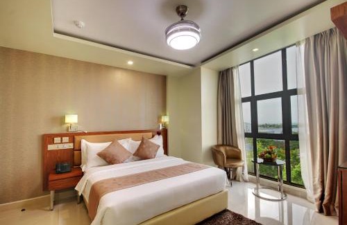 Male Hotel | Unima Grand: Family-Friendly 4-Star Hotel with Great Reviews