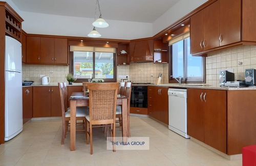 Theletra Villa | Scenic Countryside Villa with Private Pool and Breakfast