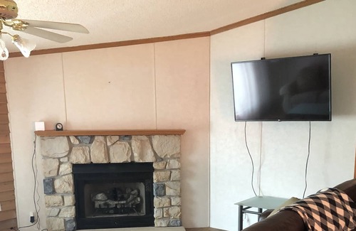 East Leroy House | Union Lake Fall Color Retreat House