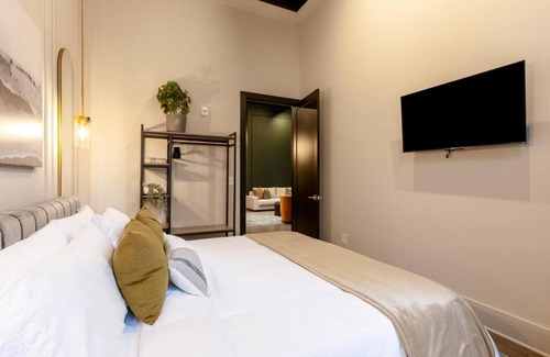 Downtown Nashville Apartment | Stylish Union St Lofts - Family-Friendly 4-Star Retreat