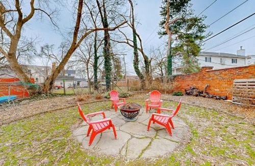 Plymouth House | Family-Friendly Union Station: A Unique Stay Awaits