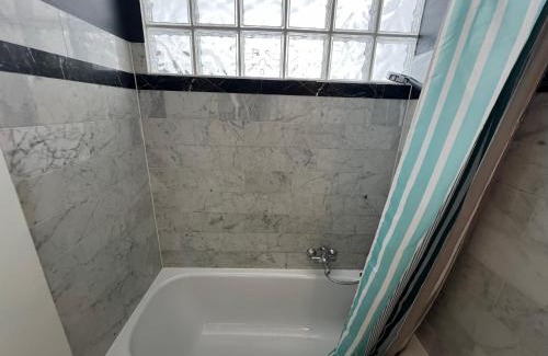 Dorstfelder Brucke Apartment | Family-Friendly EM Haus Dortmund with Pet Amenities