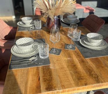 Prien am Chiemsee Apartment | Experience UNiQE: Scenic Garden Retreat with BBQ & Ocean View