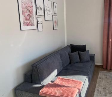 Prien am Chiemsee Apartment | Experience UNiQE: Scenic Garden Retreat with BBQ & Ocean View