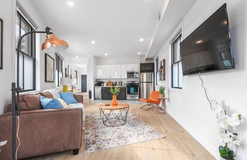 Central Business District Hotel | Discover a Unique 1BR Retreat Near NJPAC and NYC
