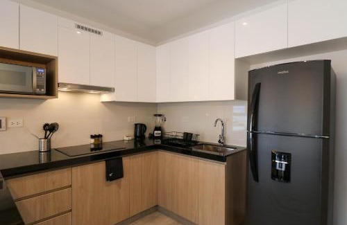 Armendariz Apartment | Inviting 2BR Retreat in Miraflores - Child Friendly Stay