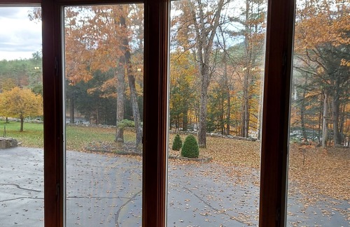 The Glen Apartment | Exceptional Adirondack Estate by Hudson River - Pet Friendly
