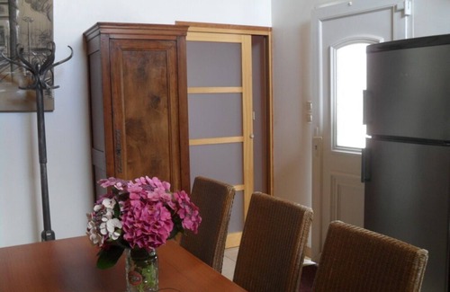Ploumoguer Cottage | Pet-Friendly Comfort Near Iroise Sea with Ocean View