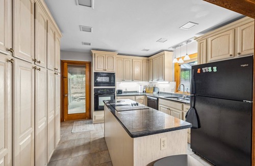 Chapel Hill House | Private Home in Chapel Hill with Pool and Family Amenities