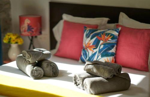 San Sebastian Centro Apartment | Stylish Apartment with AC in the Heart of Santiago