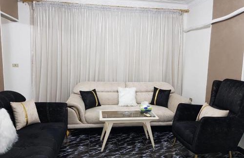 Heliopolis Apartment | Inviting Apartment in Sheraton Heliopolis with Breakfast