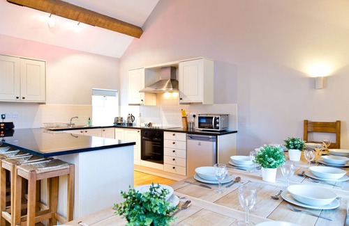 Hurdlow House | Charming Barn Conversion Near High Peak Trail for 6 Guests
