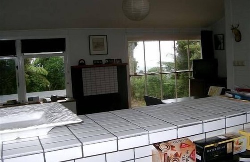 Piha Cottage | Discover Unique Bush Hide with Oceanfront Views & Pool